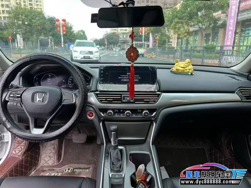 22年本田雅阁轿车抵押车出售
