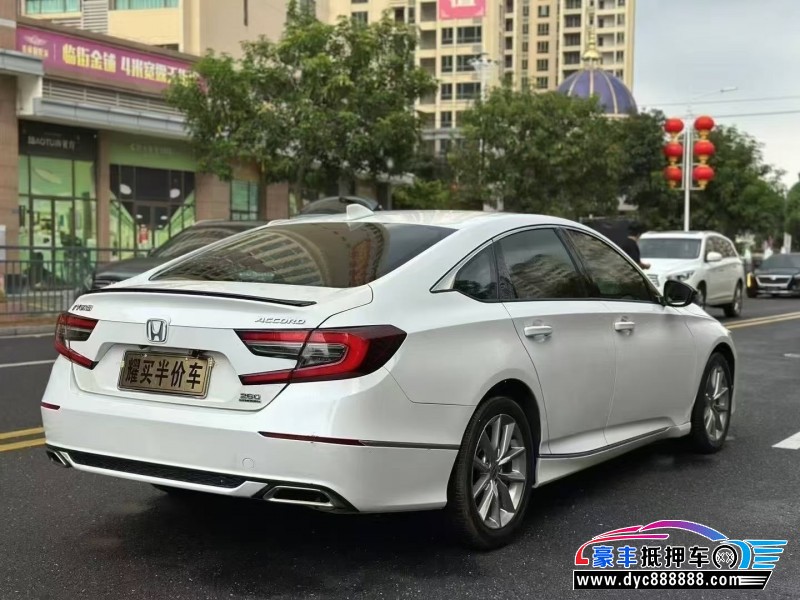 22年本田雅阁轿车抵押车出售