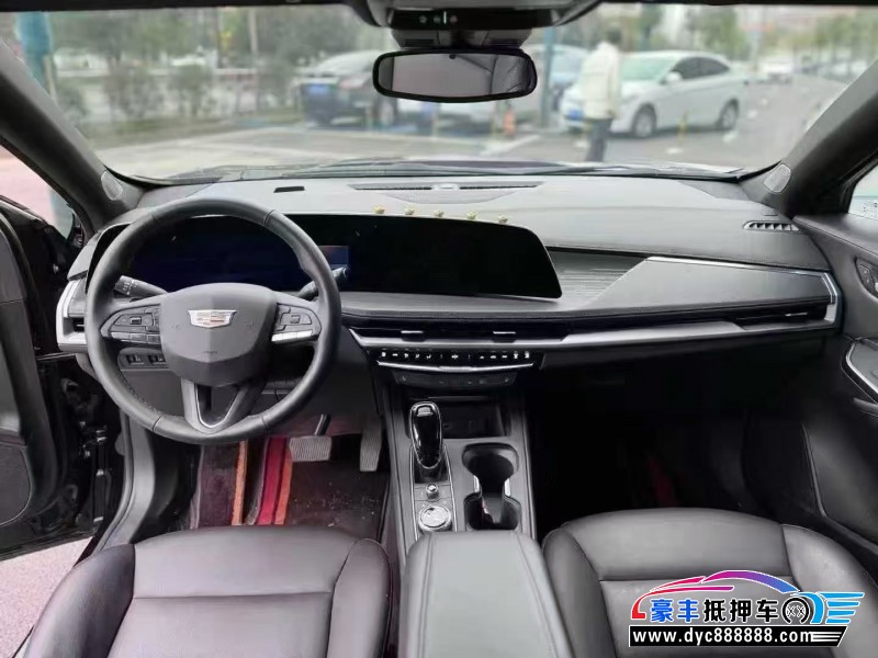 24年凯迪拉克XT4轿车抵押车出售