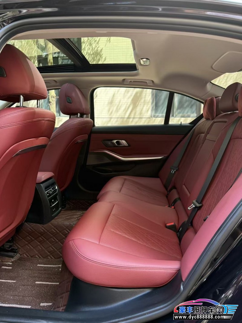 22年宝马3系轿车抵押车出售