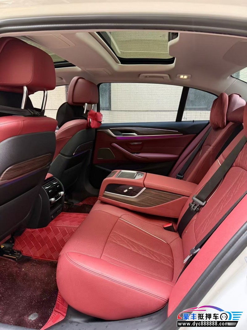 23年宝马5系轿车抵押车出售