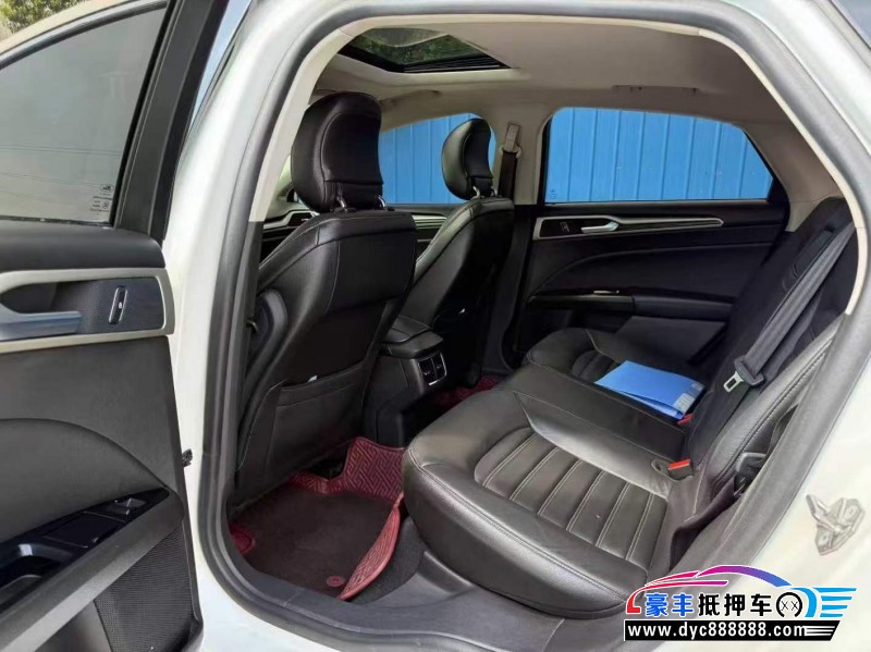 15年福特蒙迪欧轿车抵押车出售