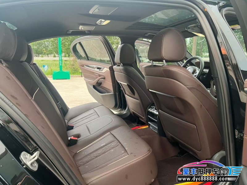 22年宝马5系轿车抵押车出售