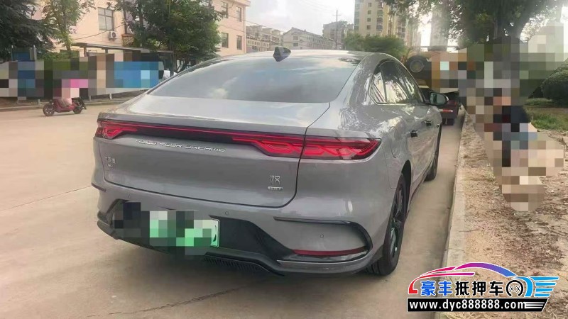 25年比亚迪汉轿车抵押车出售