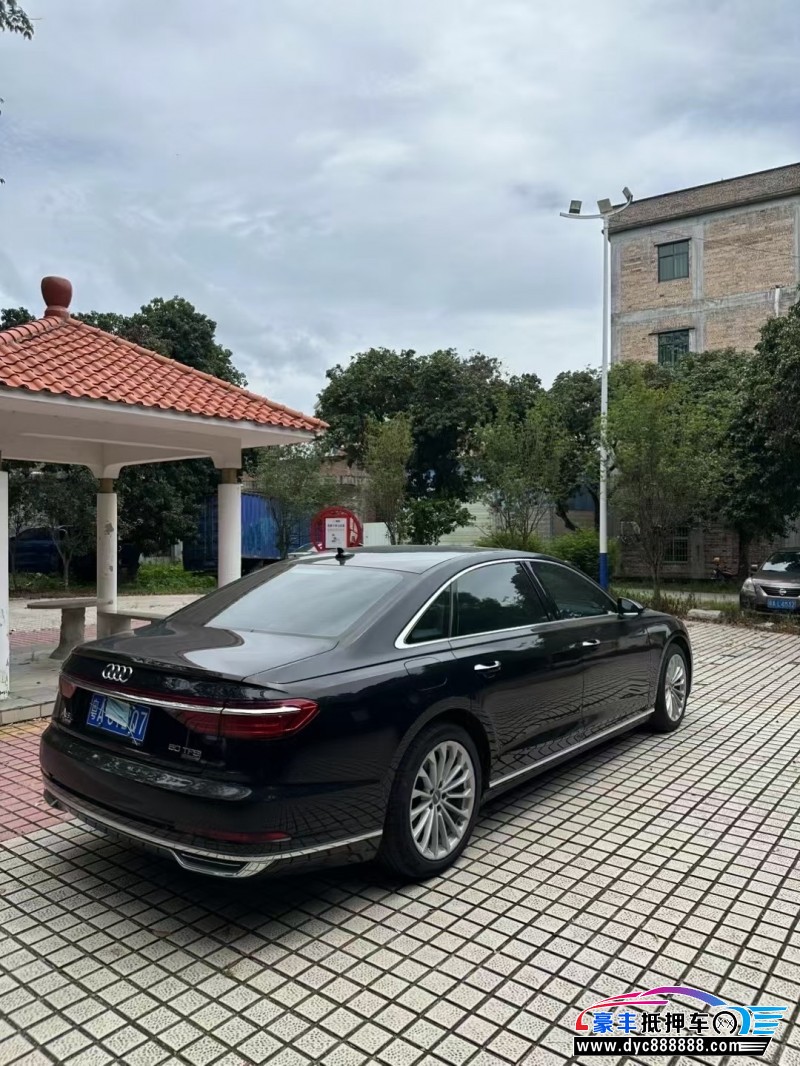 21年奥迪A8轿车抵押车出售