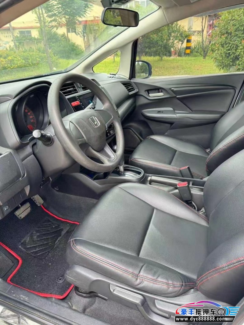 15年本田飞度轿车抵押车出售