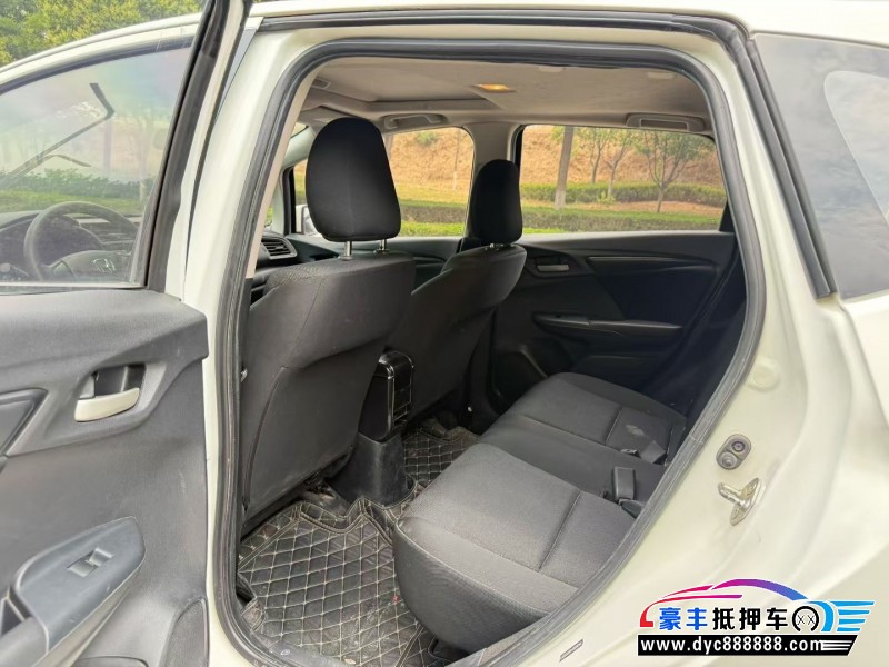 19年本田飞度轿车抵押车出售