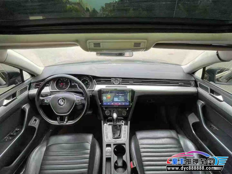 17年大众迈腾轿车抵押车出售