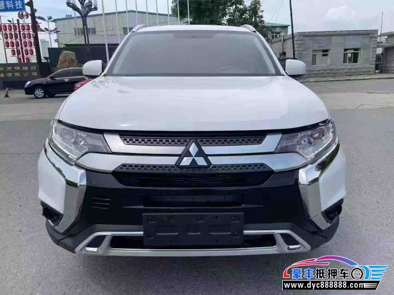 22年三菱欧蓝德轿车抵押车出售