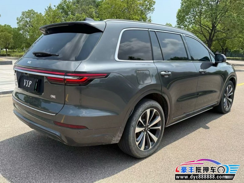 21年理想ONE轿车抵押车出售