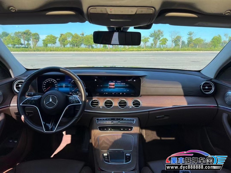 22年奔驰E轿车抵押车出售