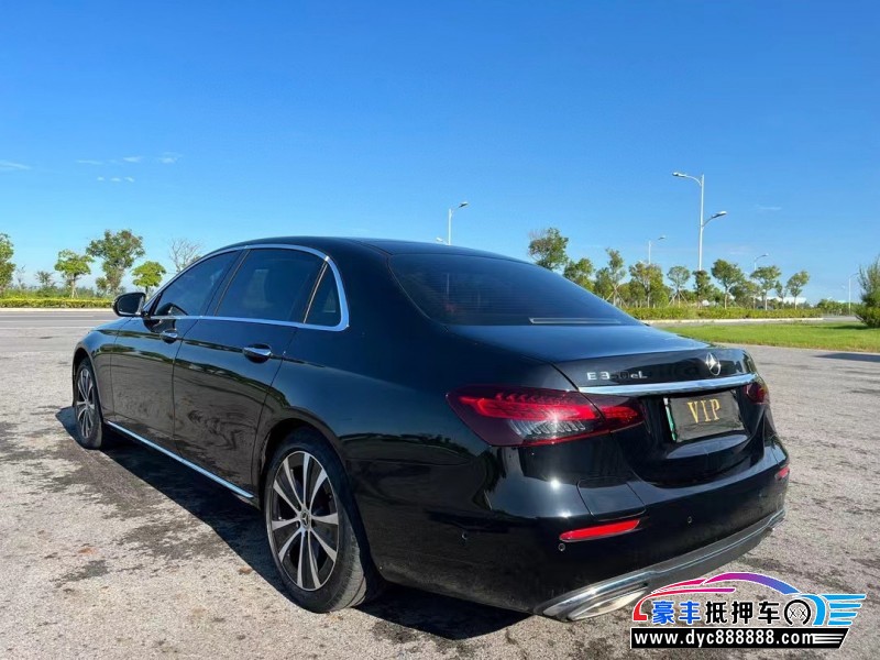 22年奔驰E轿车抵押车出售