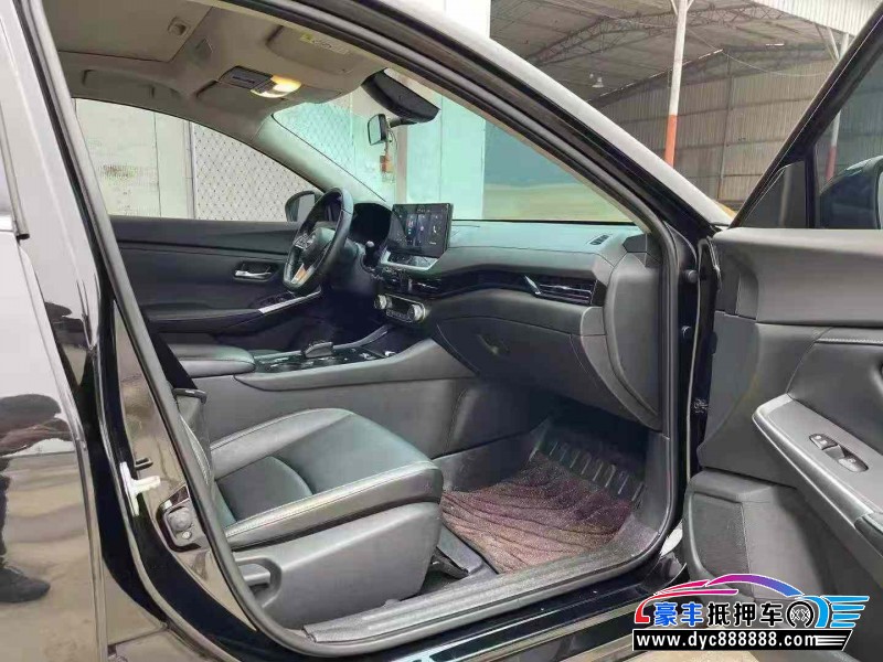 22年日产轩逸轿车抵押车出售