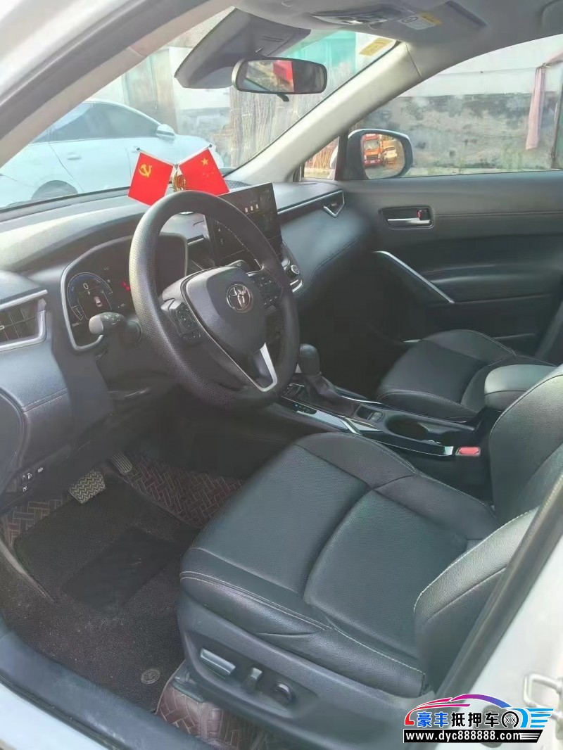 24年丰田锋兰达轿车抵押车出售