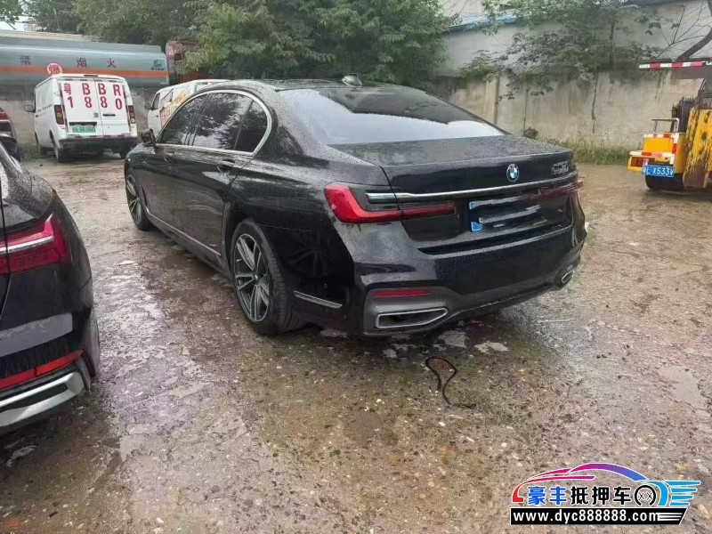 21年宝马7系轿车抵押车出售