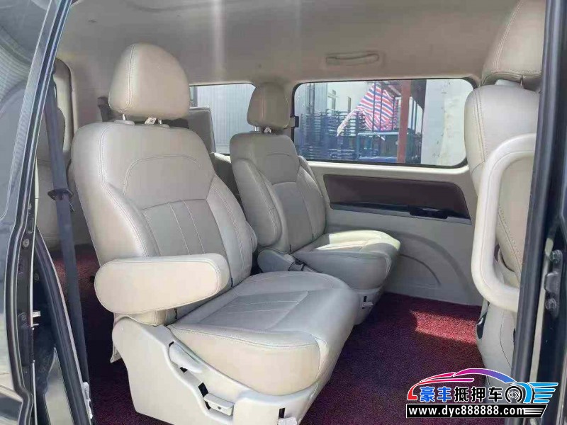 20年东风风行菱智轿车抵押车出售