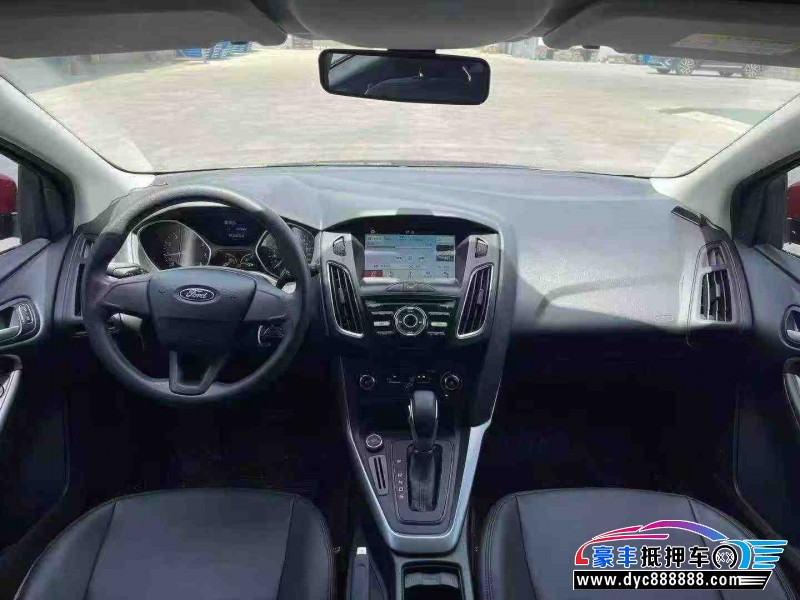 17年福特福克斯轿车抵押车出售