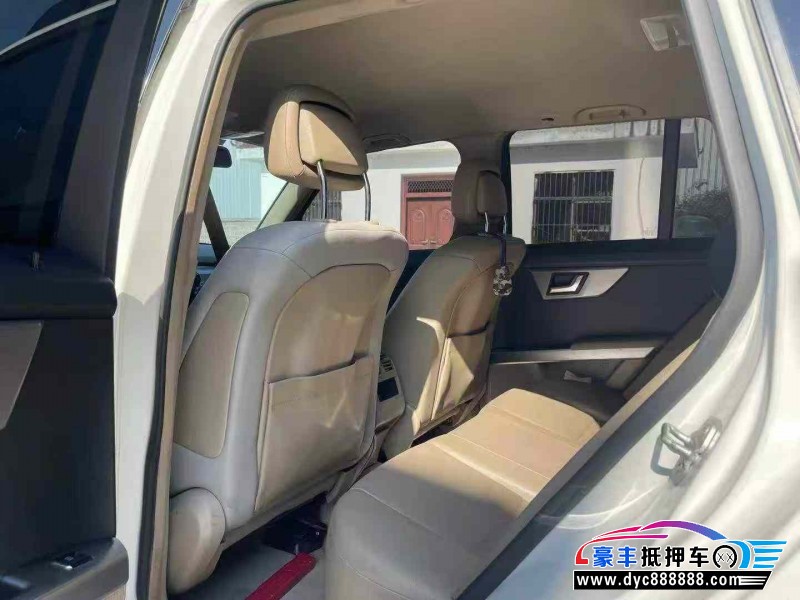 12年奔驰GLK轿车抵押车出售