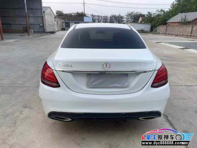 17年奔驰C轿车抵押车出售