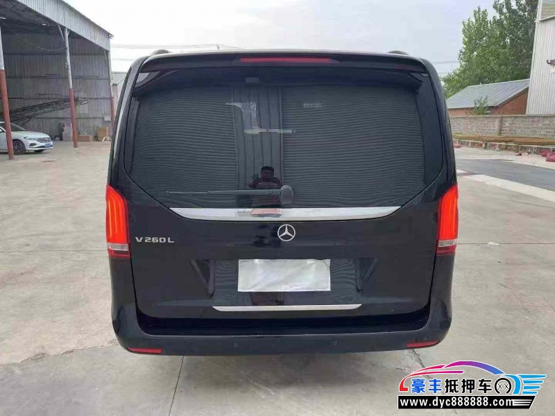 19年奔驰V轿车抵押车出售