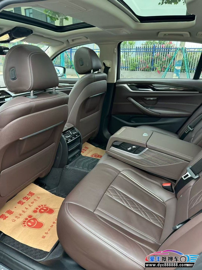 20年宝马5系轿车抵押车出售