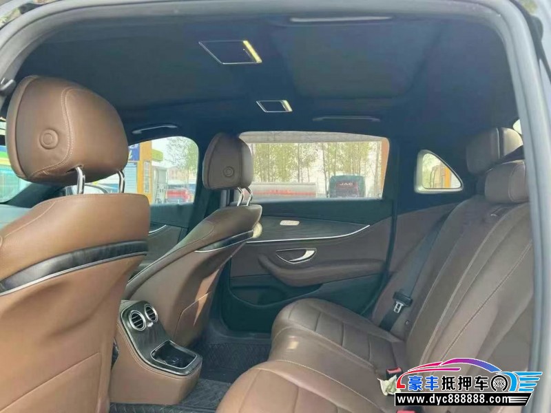 21年奔驰E轿车抵押车出售