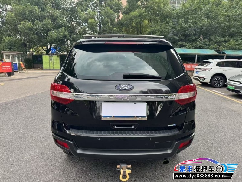 19年福特撼路者轿车抵押车出售