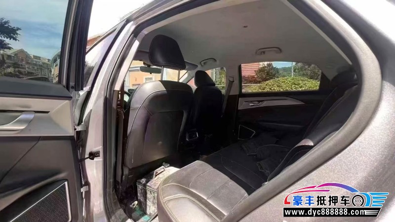 23年吉利几何轿车抵押车出售