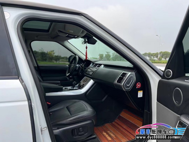 18年路虎揽胜运动轿车抵押车出售