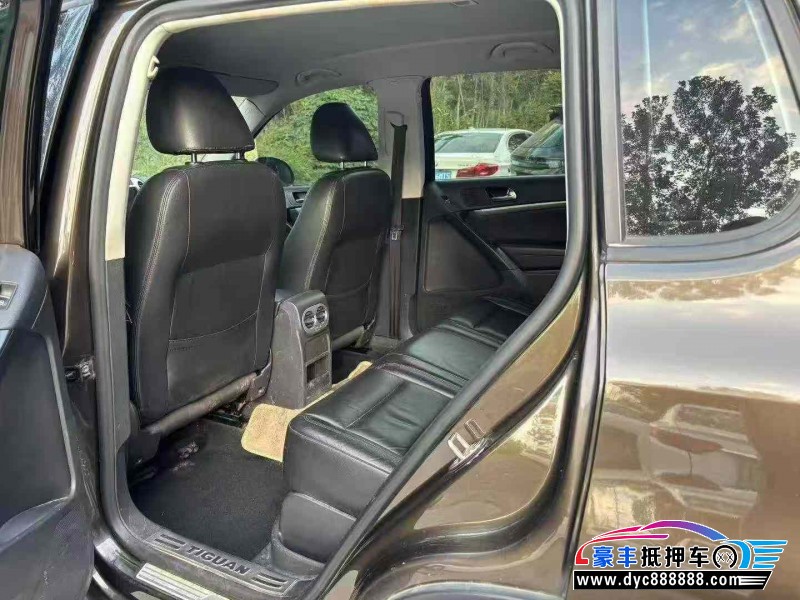 13年大众途观轿车抵押车出售