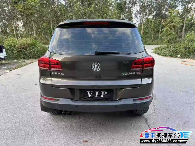 13年大众途观轿车抵押车出售