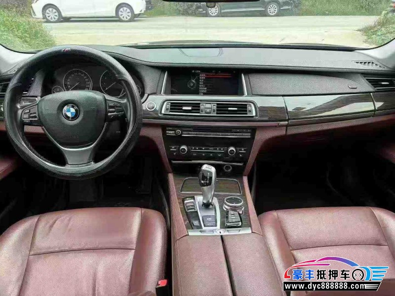 15年宝马7系轿车抵押车出售