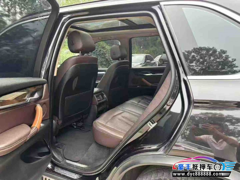 15年宝马X5轿车抵押车出售