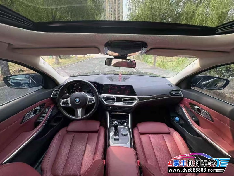 22年宝马3系轿车抵押车出售