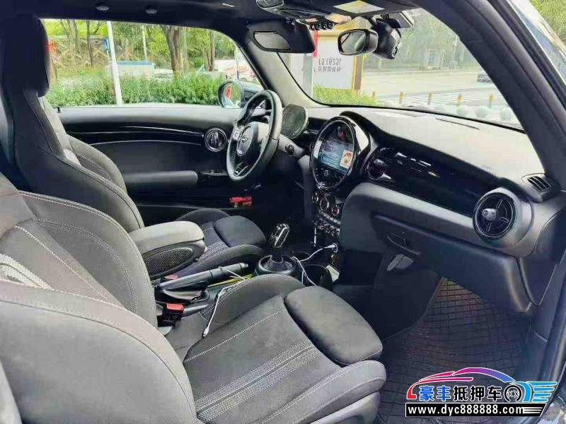 22年宝马MINI轿车抵押车出售