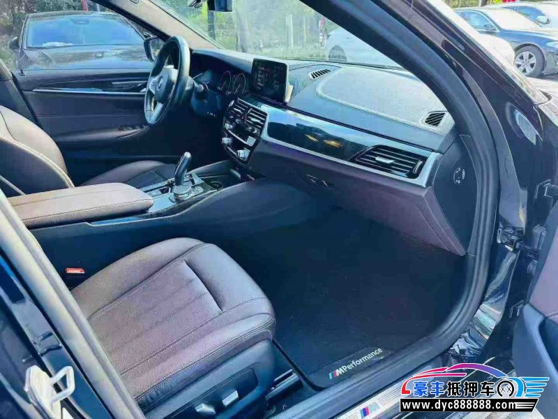 19年宝马5系轿车抵押车出售