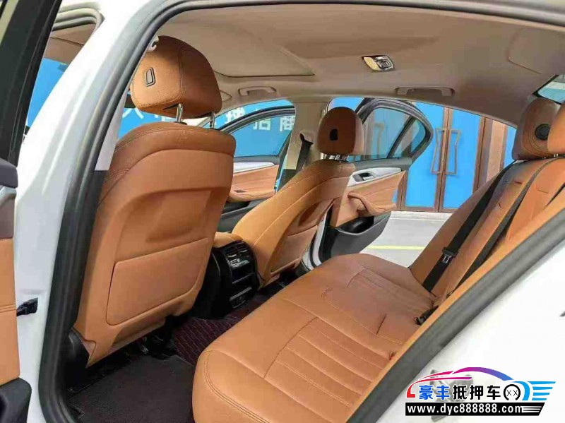 20年宝马5系轿车抵押车出售