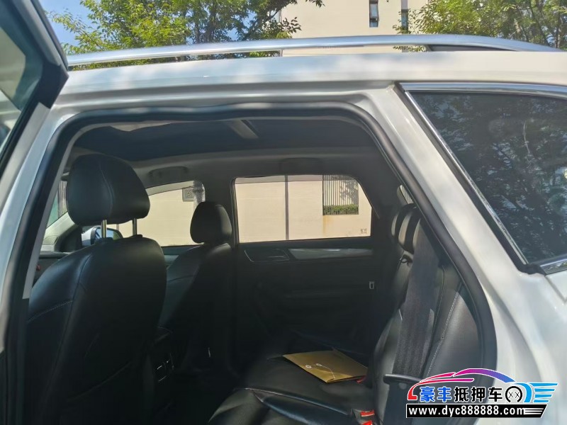 16年荣威RX5轿车抵押车出售