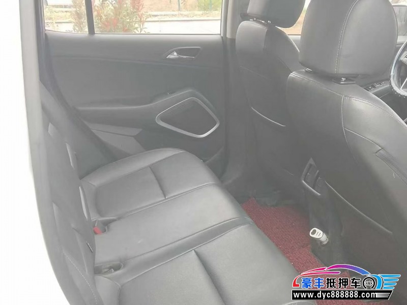 19年现代ix35轿车抵押车出售