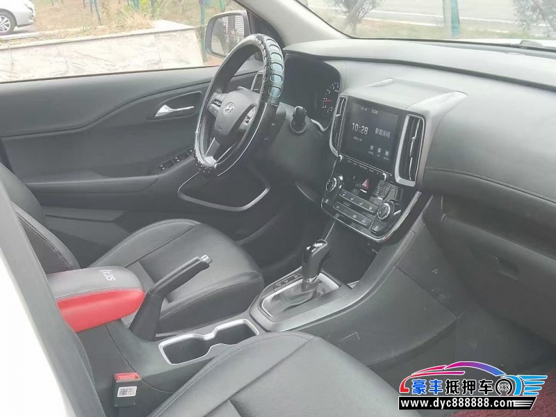 19年现代ix35轿车抵押车出售