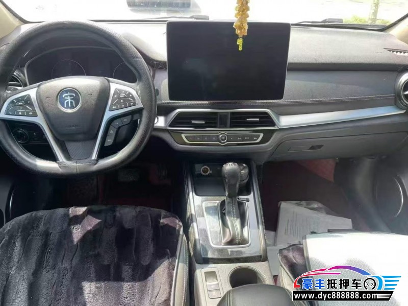 19年比亚迪宋轿车抵押车出售