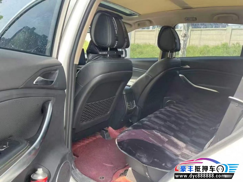 19年比亚迪宋轿车抵押车出售