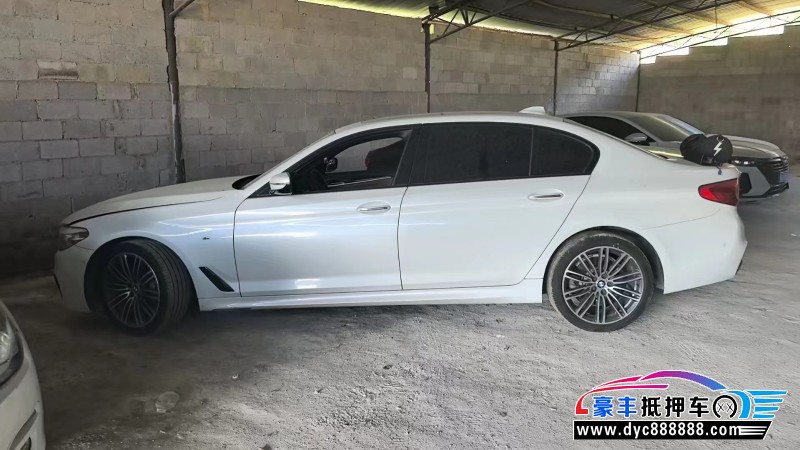 18年宝马5系轿车抵押车出售