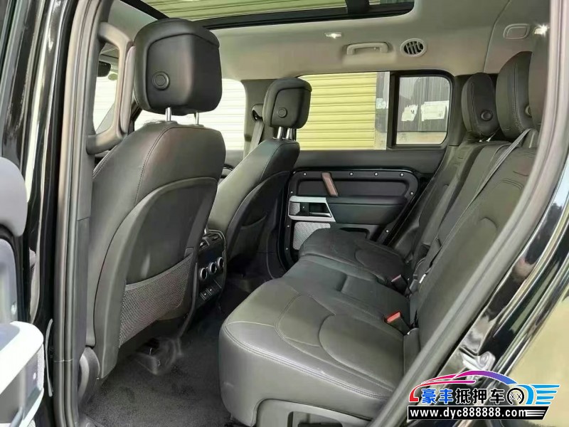 24年路虎卫士轿车抵押车出售