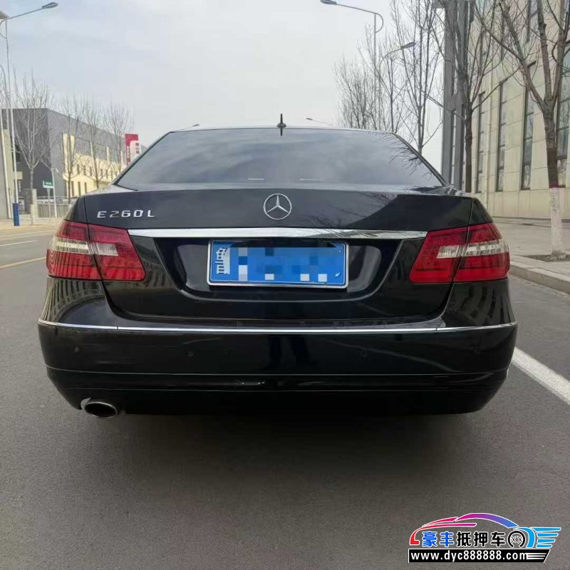 13年奔驰E轿车抵押车出售