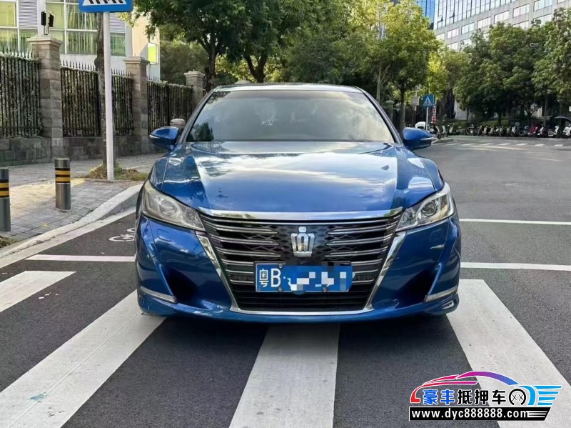 17年丰田皇冠轿车抵押车出售