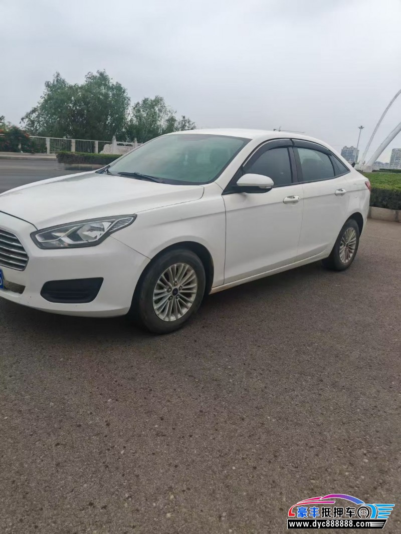 17年福特福睿斯轿车抵押车出售