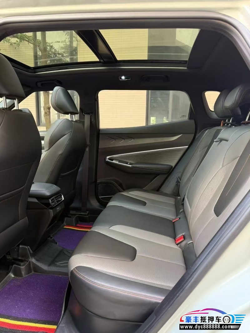 23年吉利博越轿车抵押车出售