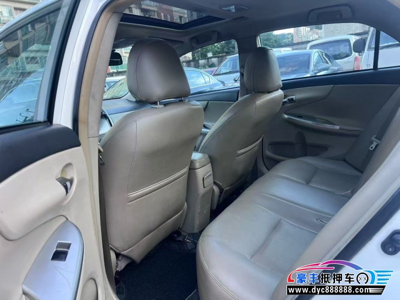 11年丰田卡罗拉轿车抵押车出售