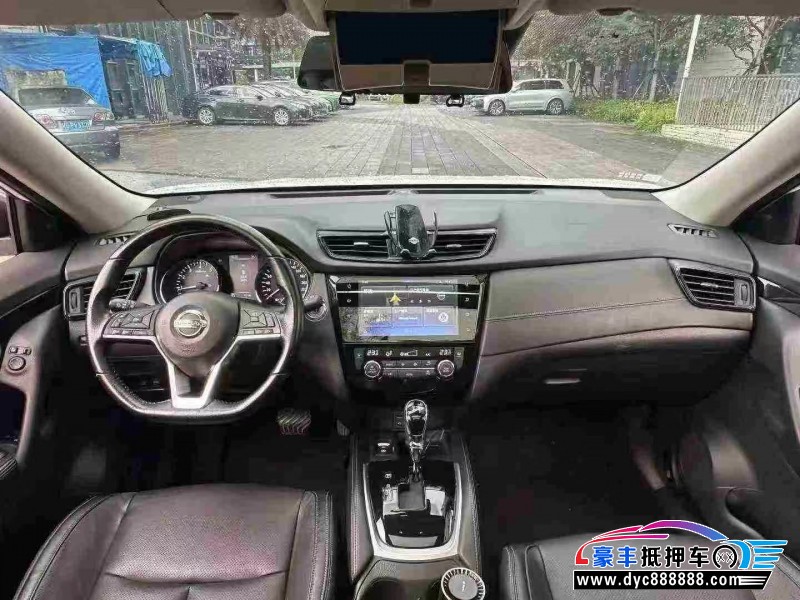 20年日产奇骏轿车抵押车出售